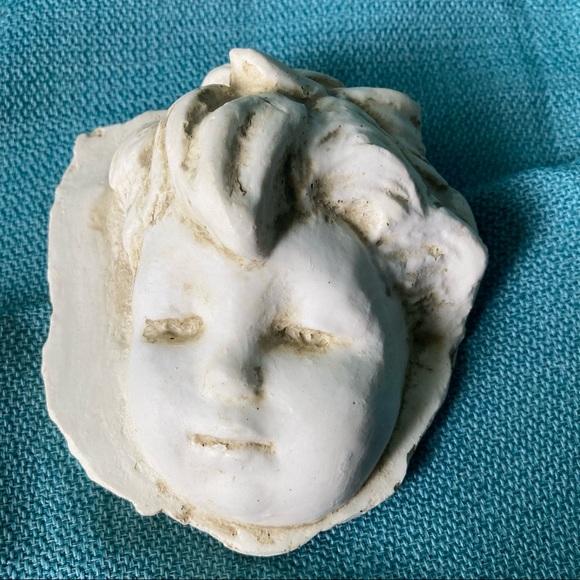 Hem Feathers Rustic Hand Cast Cherub Face Wall Decor - Picture 2 of 4